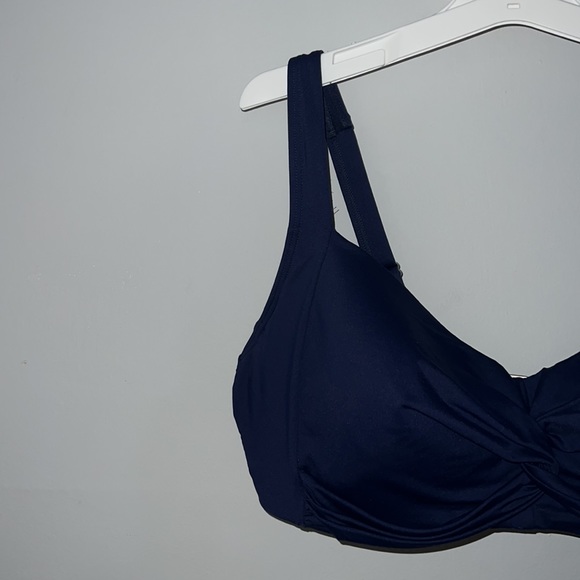 Women's Lands' End Twist-Front Underwire Bikini Top - Picture 2 of 6